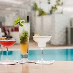 Hennessy Park Hotel 