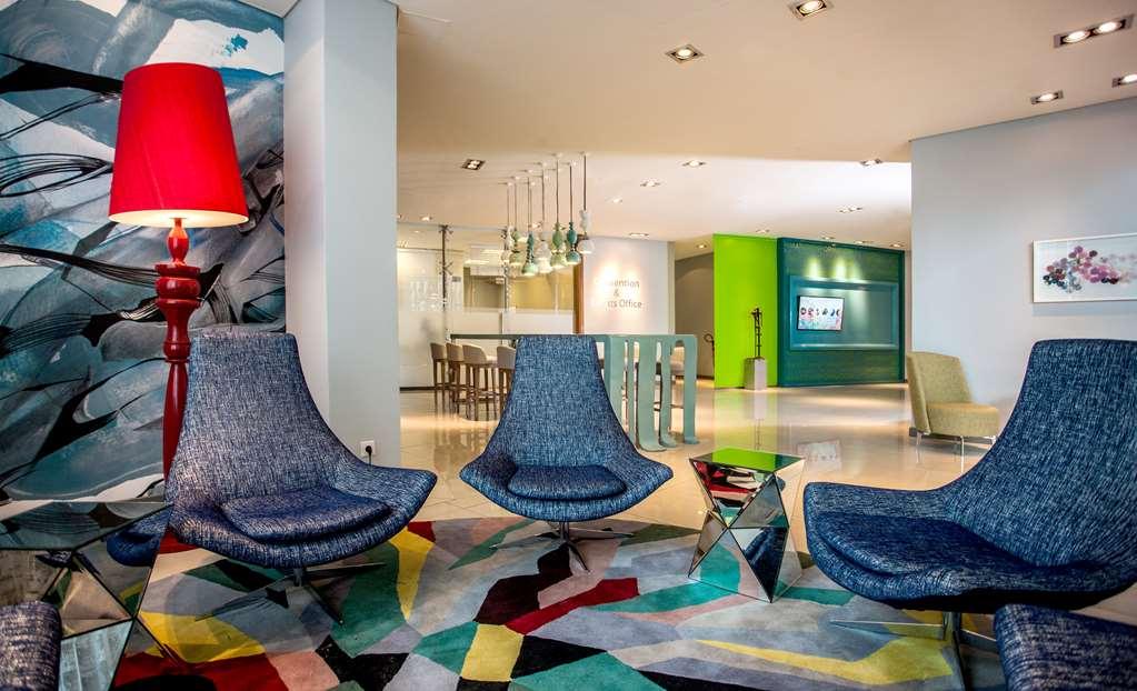 Hotel Hennessy Park 4*
