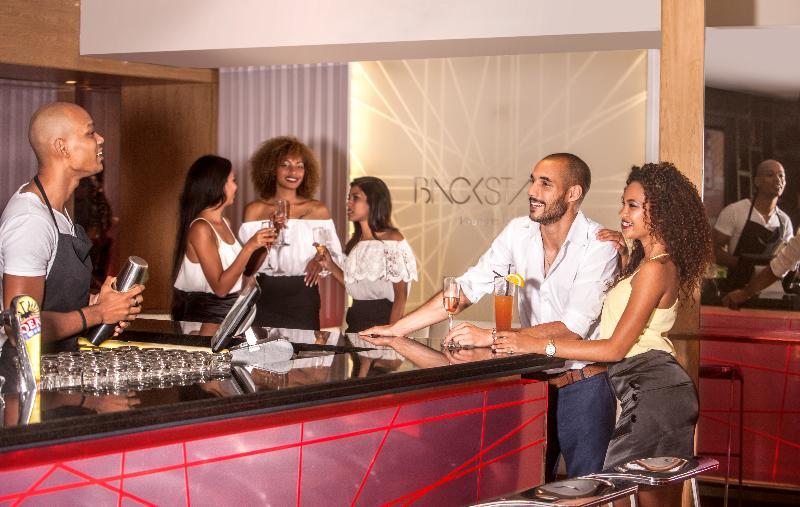 Hennessy Park Hotel